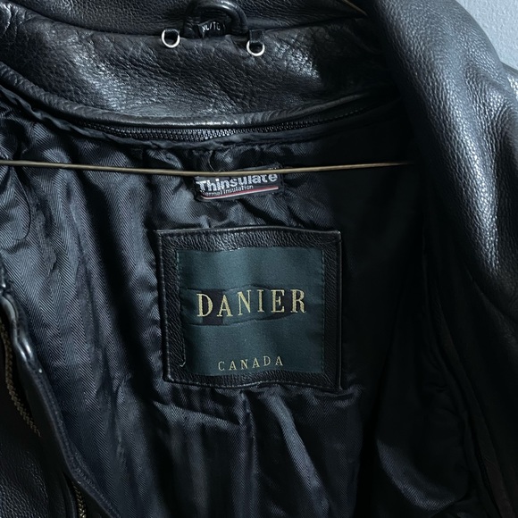 Danier mens XL leather jacket - Picture 2 of 3